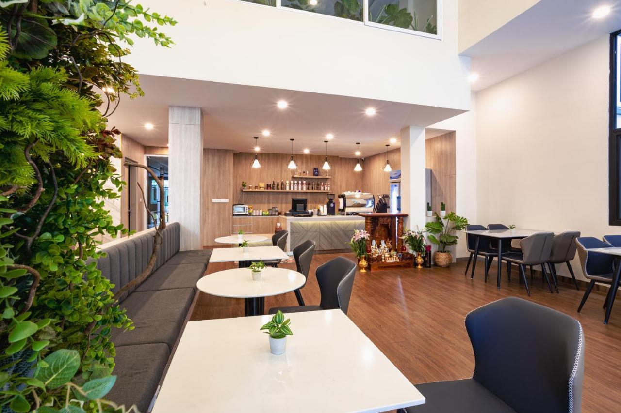 Joli Hotel 프놈펜 외부 사진