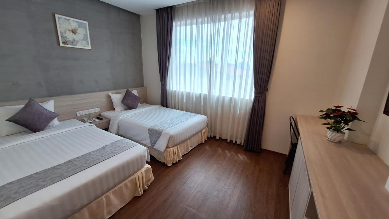 Joli Hotel 프놈펜 외부 사진