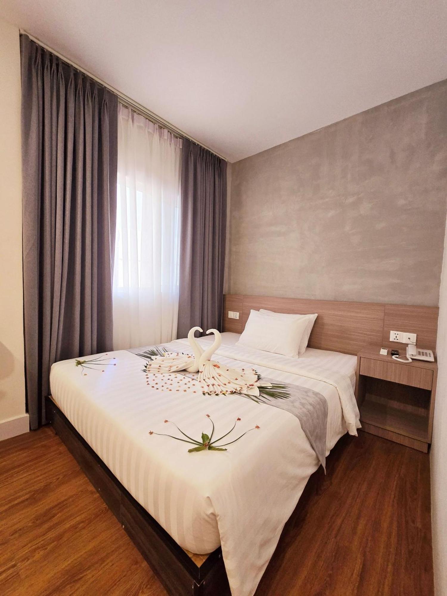 Joli Hotel 프놈펜 외부 사진