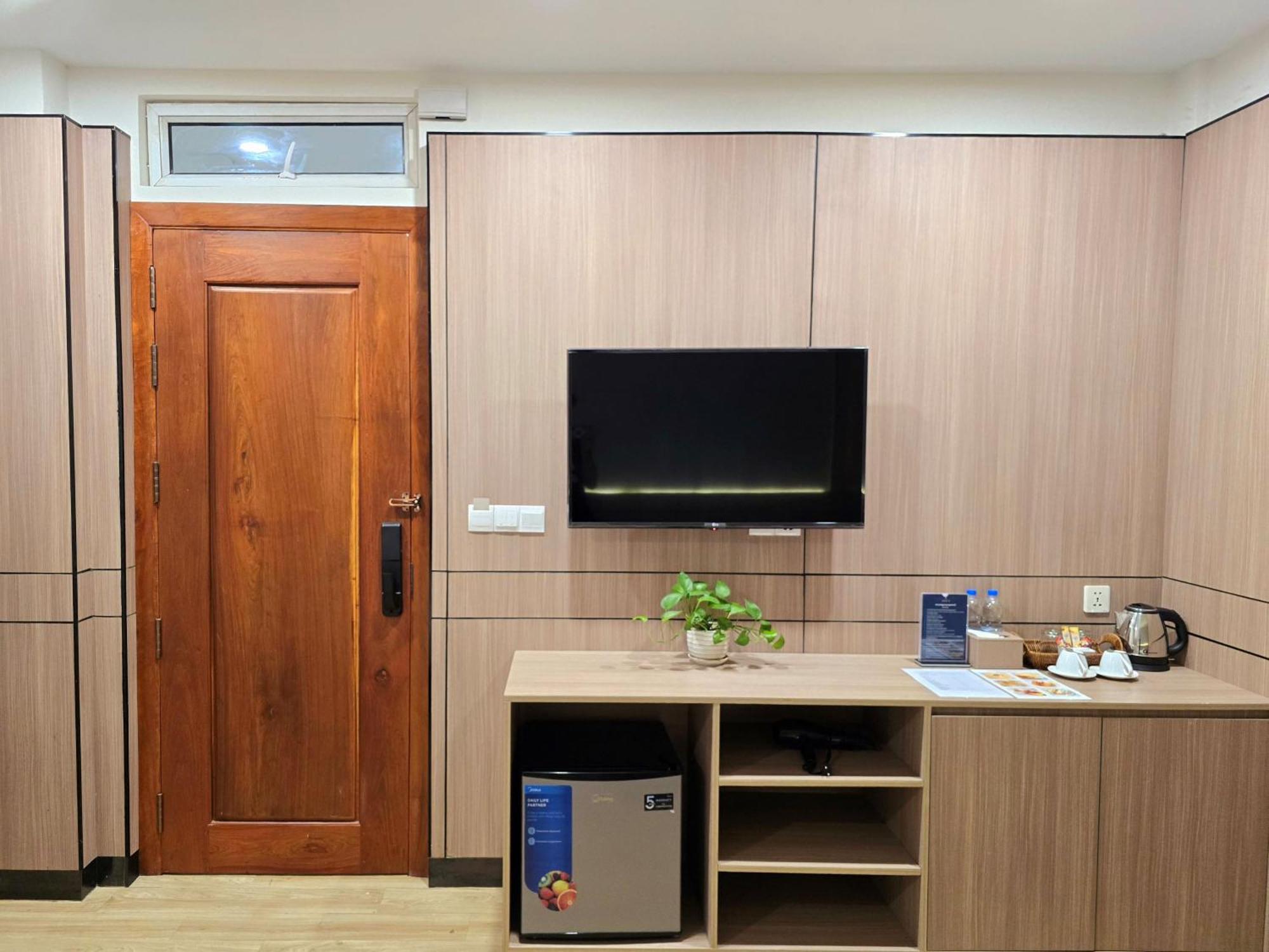 Joli Hotel 프놈펜 외부 사진